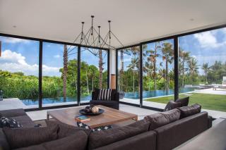 Luxury 5BR Canggu Villa with Private Pool, Rice Fields View & Beach Nearby - The Palm House - Canggu - 4
