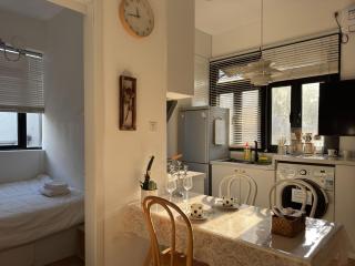 Wutong District Sunshine 2 bedrooms 2 beds with kitchen and bathroom, laundry and cooking, close to Zhongshan Park business district Leyihome close to Zhongshan Park - Shanghai - 8