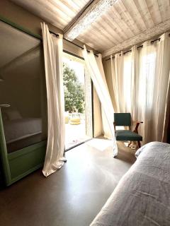 Maison de Charme Uzes piscine 6 à 7 Personnes en pleine nature - 1