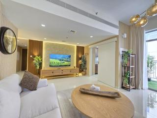 2BR Luxury Apartment in Al Zahia Pool View by BlueCloud holidays - Sharjah - 5