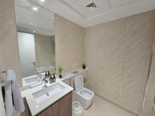 2BR Luxury Apartment in Al Zahia Pool View by BlueCloud holidays - Sharjah - 4