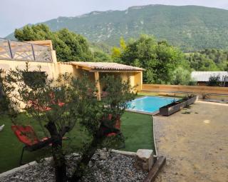 Villa Maëva, Idéal pour familles et groupes - Pierrelongue - 0