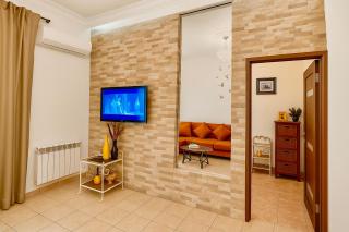 Cosy One bedroom Appartment with open balcony terrace, near Opera, Tumanyan & Pushkin streets, Self Check in, city centre, Yerevan - Erevan - 7
