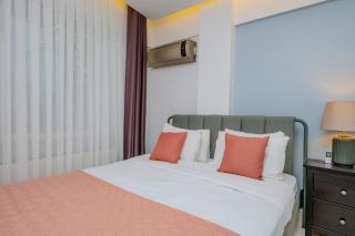 Bosphorus View Gem - 3 Large Bedrooms - 2 Baths & Balcony in Prime Location - Istanbul - 2