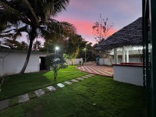 Beach Heaven by Azure Heaven Holidays - Whole House - Mararikulam - 0