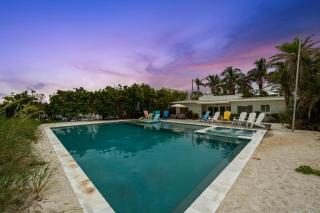 Beachfront Bungalow - Holmes Beach - 9