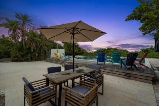 Beachfront Bungalow - Holmes Beach - 2