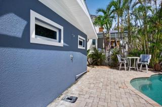 Tiki Sunrise - Holmes Beach - 4