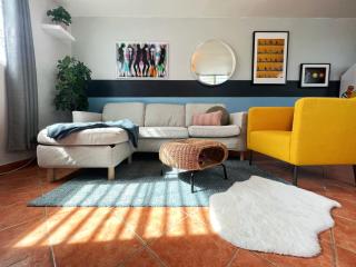Spacious 2 BR in San Juan+Parking - Steps to Beach - San Juan - 2
