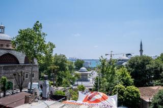 Bosphorus View - Central Location - Spacious 1 Bedroom - Elevator - Istanbul - 0