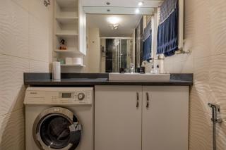 Bosphorus View - Central Location - Spacious 1 Bedroom - Elevator - Istanbul - 9