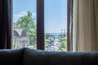 Bosphorus View - Central Location - Spacious 1 Bedroom - Elevator - Istanbul - 4