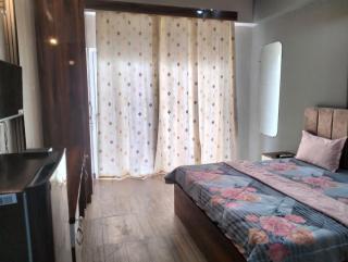 luxury apartment -paramount - Greater Noida - 1