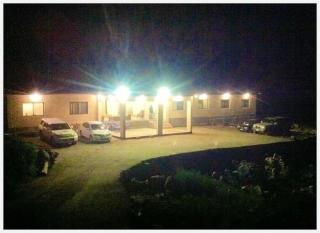 Auzzi Hotel Naran - 1