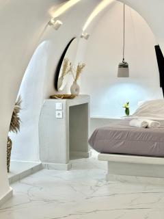 Cave Crafted Suites - Fira - 0