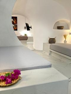 Cave Crafted Suites - Fira - 6