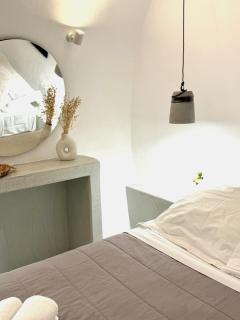Cave Crafted Suites - Fira - 8