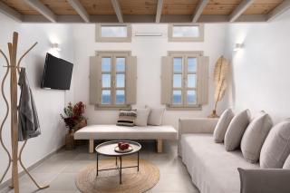 Villa Flora-8 min walk from Fira - Fira - 0