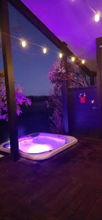 Luxury Guest Suite - Ashwick Flat - 0