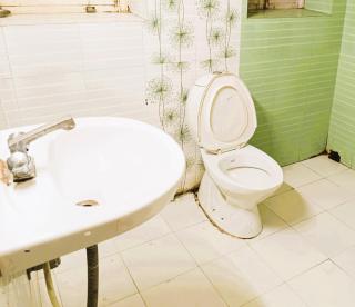 Hotel Raj DUNIYA GUEST House Kalighat WB With AC OR NON AC Room - 2