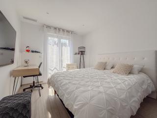 Villa contemporaine, 5 voyageurs avec piscine, jardin et proche du bord de mer - Saint-Raphaël - 8