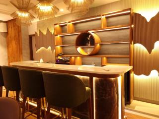 The Elegance - Ratia - 1