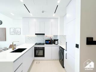 Stylish 1 Bedroom with Pool Access in JVC - 7