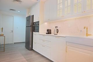 Air Homes - Stylish Urban Living in a Modern 1BR - 2