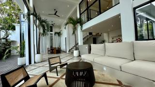 Canggu Villa - 7BR Private Cook, Pool, Rooftop Cinema - 7