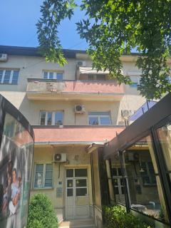 LioNa Center Apartment - Pristina - 3