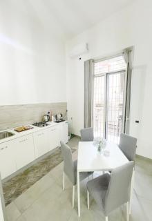 House O' Sole 'e Napule - 8