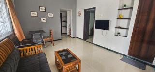 SHIs Spandha Apartments Near Coimbatore Airport - Coimbatore - 2