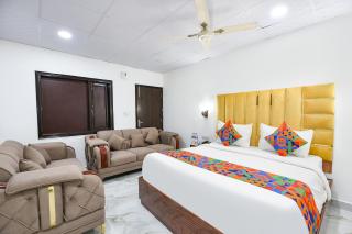 FabHotel Golden Key Inn Near Rajouri Garden - Neu-Delhi - 2