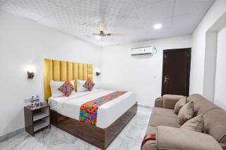 FabHotel Golden Key Inn Near Rajouri Garden - Neu-Delhi - 8