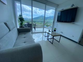 Modern & Cosy Apartment 5 Min Walk to the Beach - 6