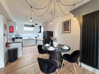 City Retreat on Queen Street - Newcastle upon Tyne - 9