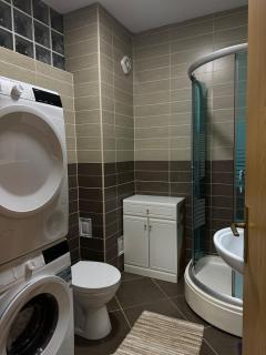 Modern Central Apt Free Parking Great Location - Pristina - 5