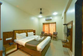 Hotel Vrindavan Deluxe Kolhapur NEAR CENTRAL BUS STAND - Kolhapur - 3