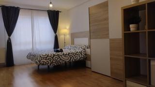 Apartamento de Oviedo 5 hab-S5 - Oviedo - 0