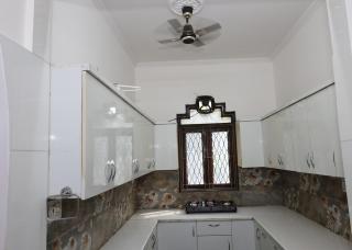 Corner Spacious homestay 3 double bed, 2 bath - Neu-Delhi - 3