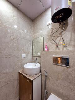 Cozystay - Greater Noida - 5