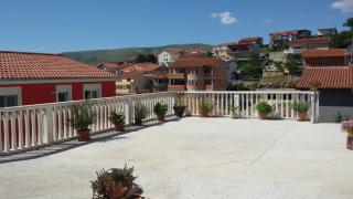 Apartment Tina - Trogir (Traù) - 1