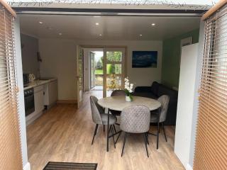 1-Bed Cosy Country Retreat- Sleeps 5 Emerald Park - Dunshaughlin - 5