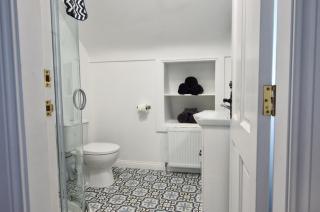 Tullywolly Cottage, Irvinestown - - 8