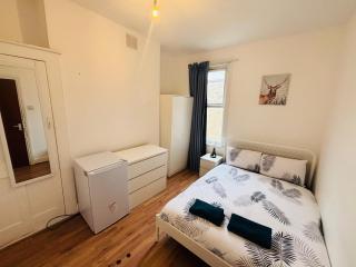 Mile-End Staycation - 4