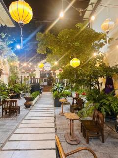 SpringHill Boutique HCM - Ho Chi Minh City - 2