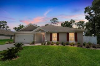 Bright & Charming 4BR Home in Ocala home - Marion Oaks - 0