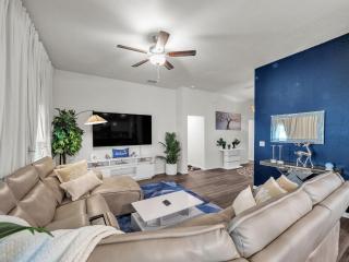 Bright & Charming 4BR Home in Ocala home - Marion Oaks - 3