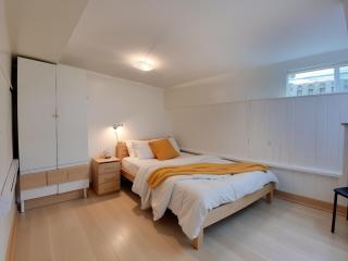 Sunshine Suite - Vancouver - 9