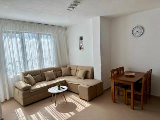 D&M Apartment - Golem - 9